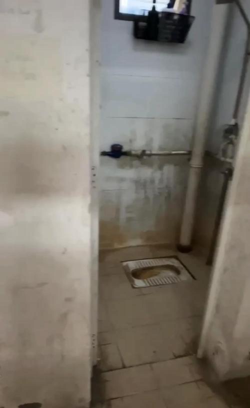 长沙一大学宿舍被淹,长沙一高校学生宿舍起火